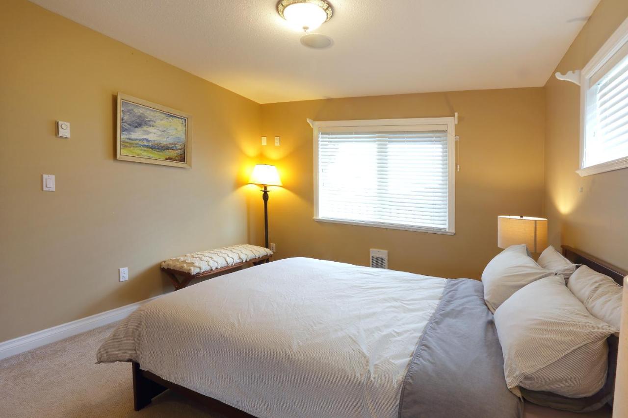 Lovely J Home -Stunning River View Cozy Two Bedroom Private Suite New Westminster Eksteriør bilde