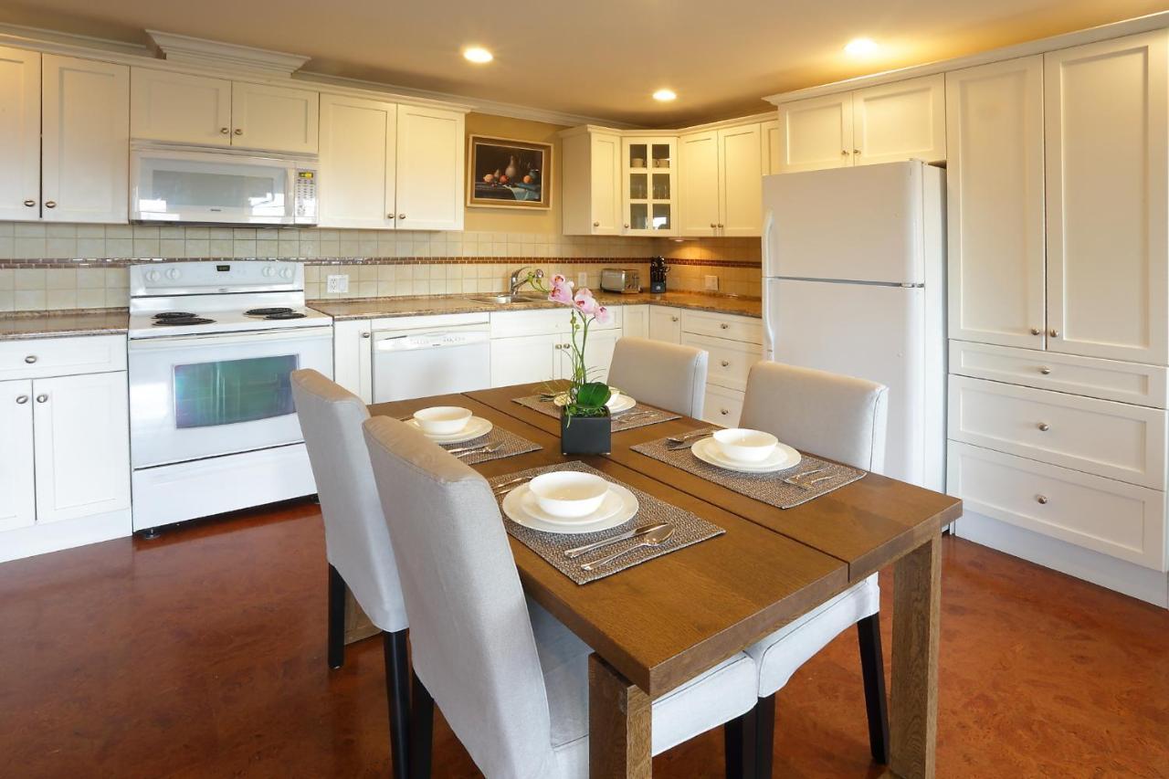 Lovely J Home -Stunning River View Cozy Two Bedroom Private Suite New Westminster Eksteriør bilde