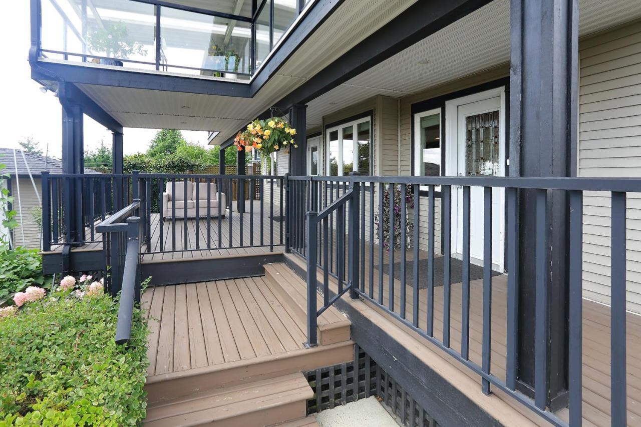 Lovely J Home -Stunning River View Cozy Two Bedroom Private Suite New Westminster Eksteriør bilde