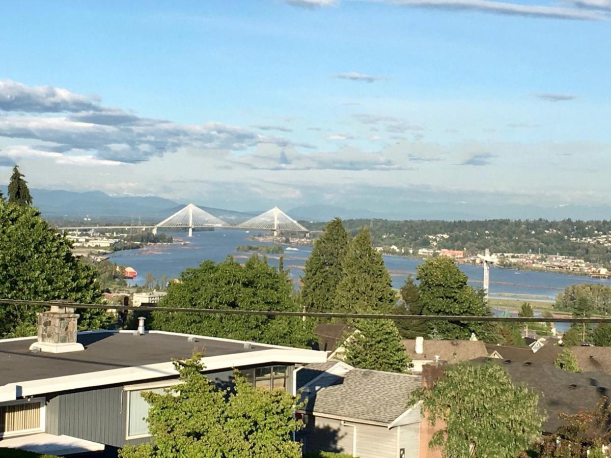 Lovely J Home -Stunning River View Cozy Two Bedroom Private Suite New Westminster Eksteriør bilde