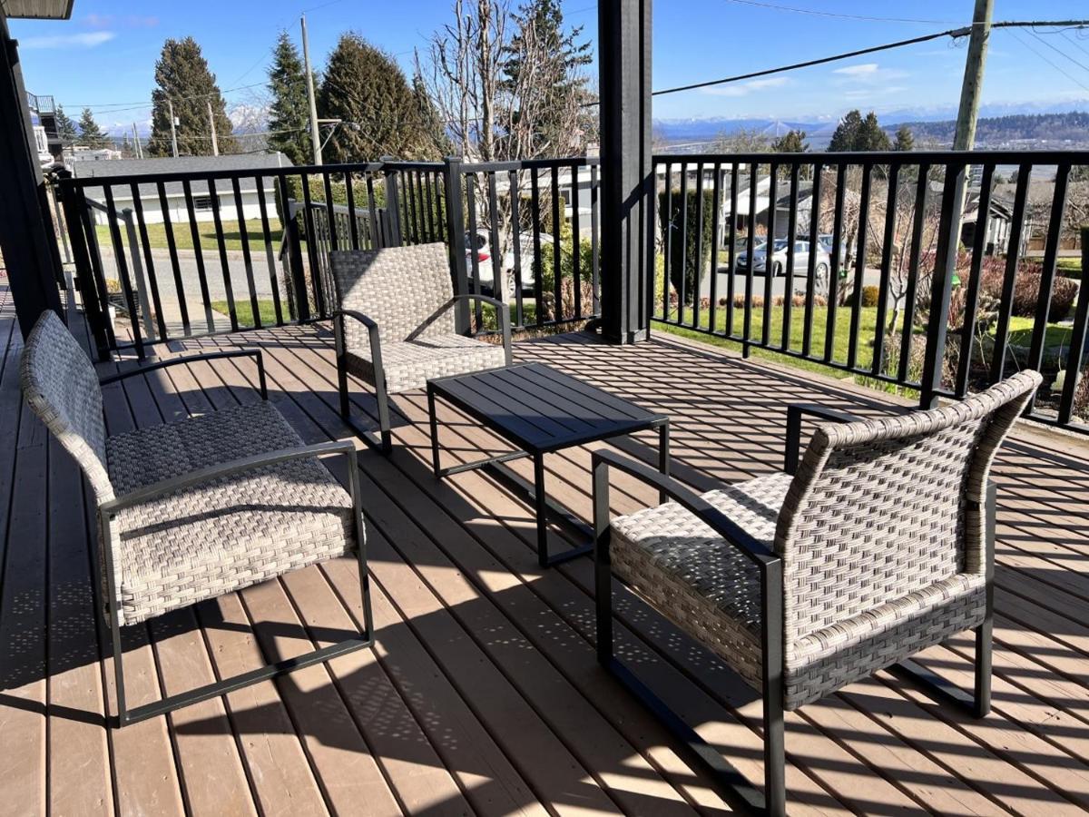 Lovely J Home -Stunning River View Cozy Two Bedroom Private Suite New Westminster Eksteriør bilde
