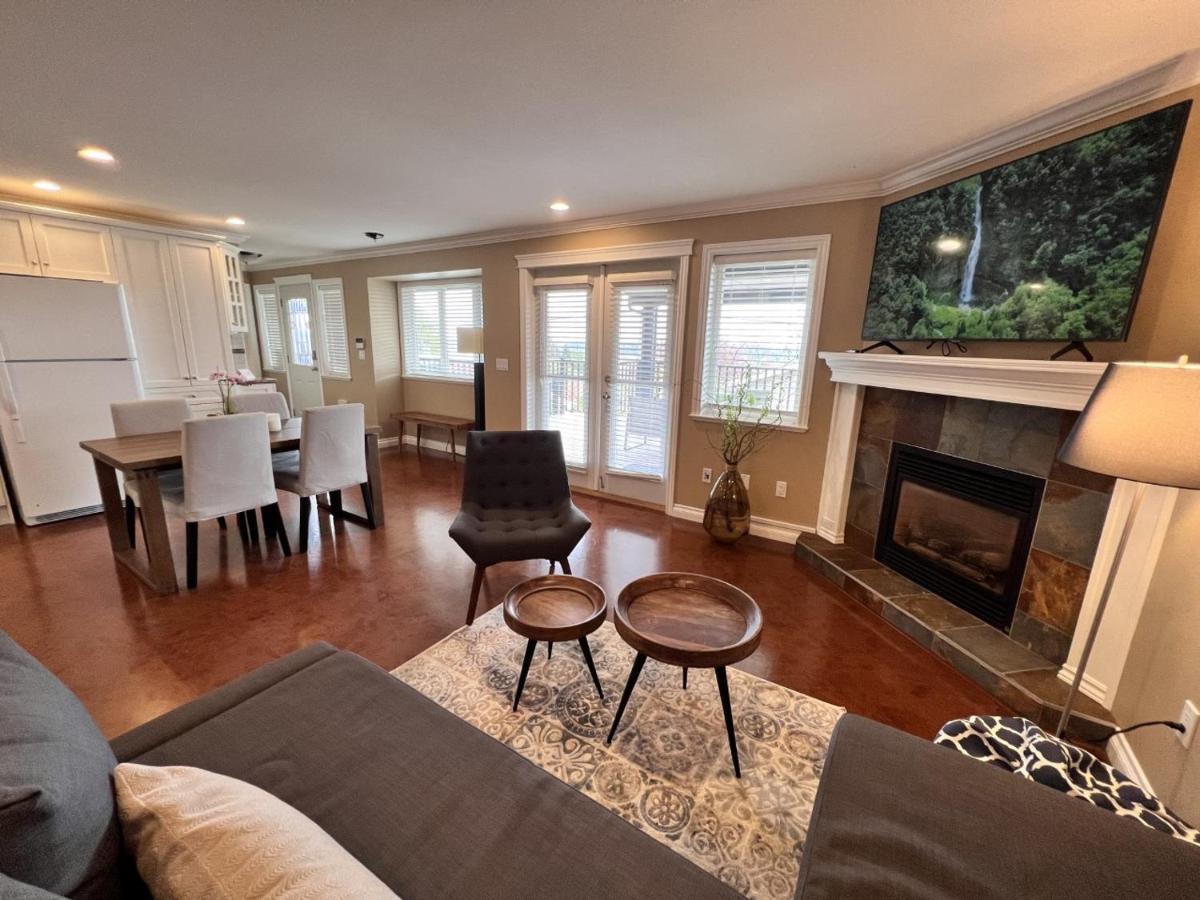 Lovely J Home -Stunning River View Cozy Two Bedroom Private Suite New Westminster Eksteriør bilde